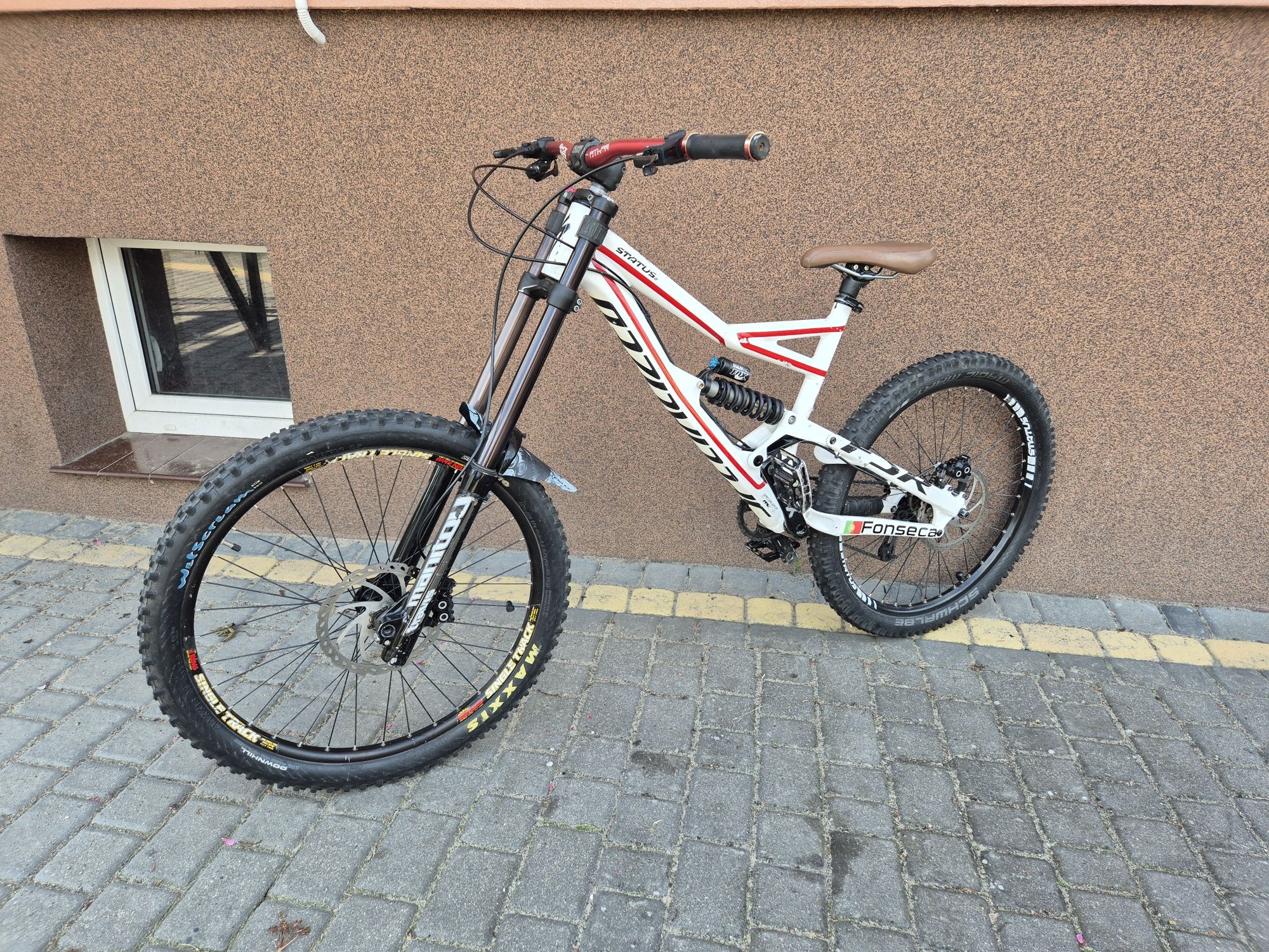 Specialized Status 2, L 26" (downhill, freeride, dh, fr)