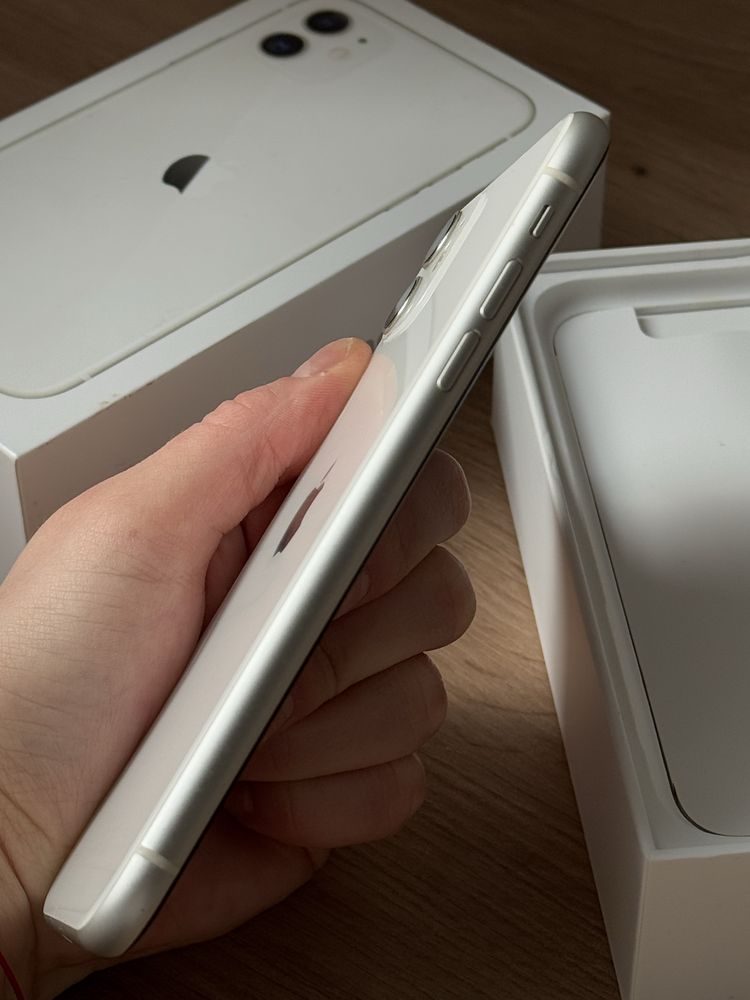 Smartfon APPLE iPhone 11 64GB Biały Toruń z pudełkiem