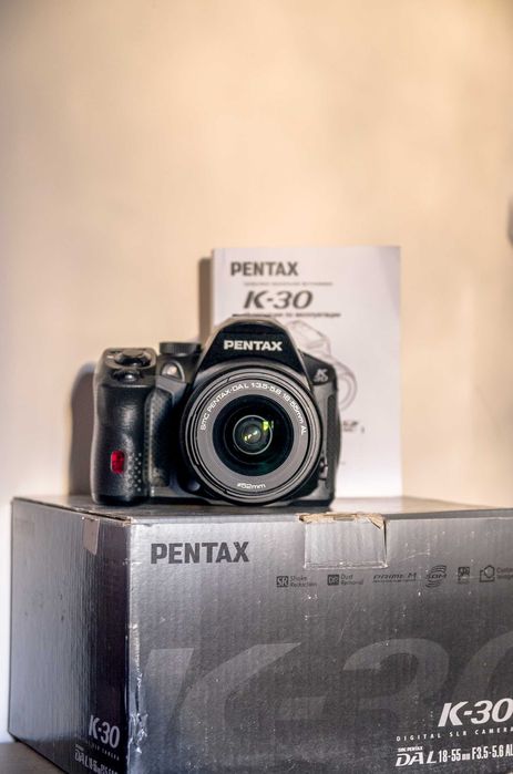Зеркальний фотоапарат Pentax K30 + 18-55mm