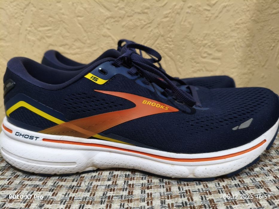 Кросівки  Brooks