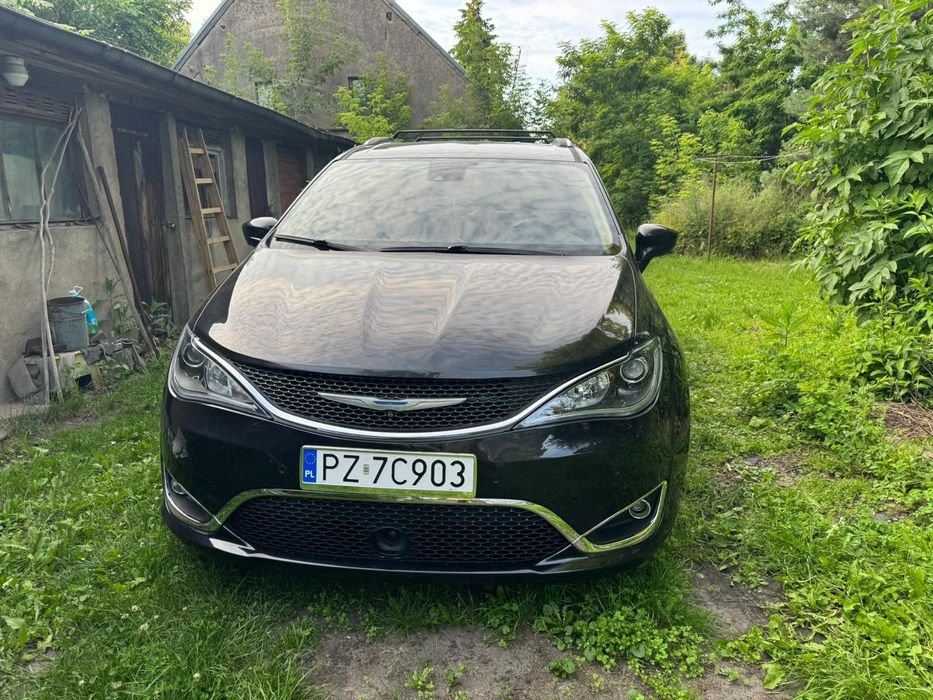 Chrysler Pacifica Pacifica # Touring L Plus