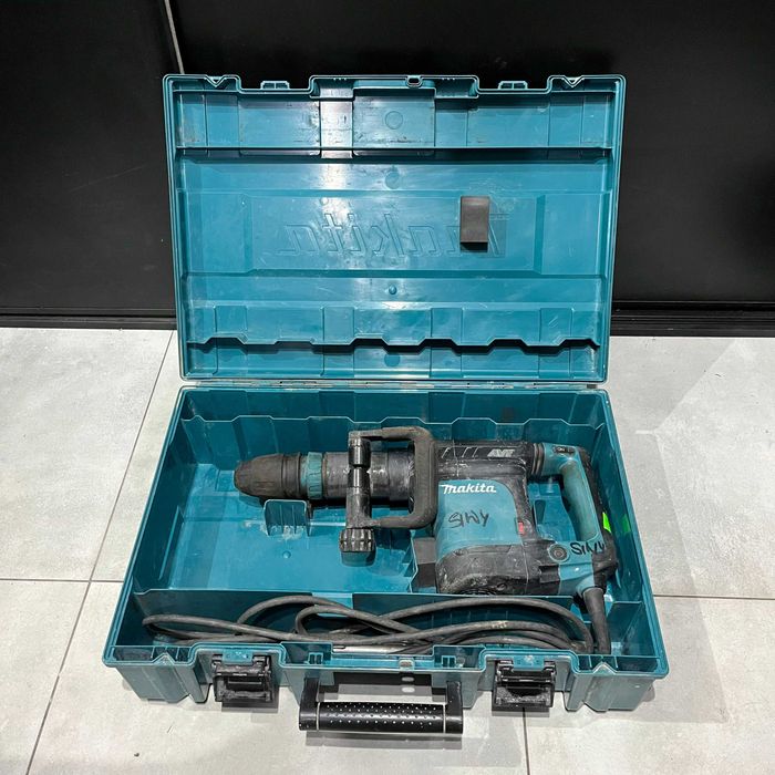 Młot udarowy Makita HM1111C | Używany | Sprawny | 1300 W | 11,2 J |