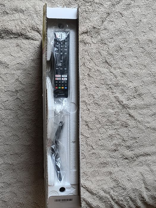 Telewizor Sharp 24 cale, Smart TV, nowy