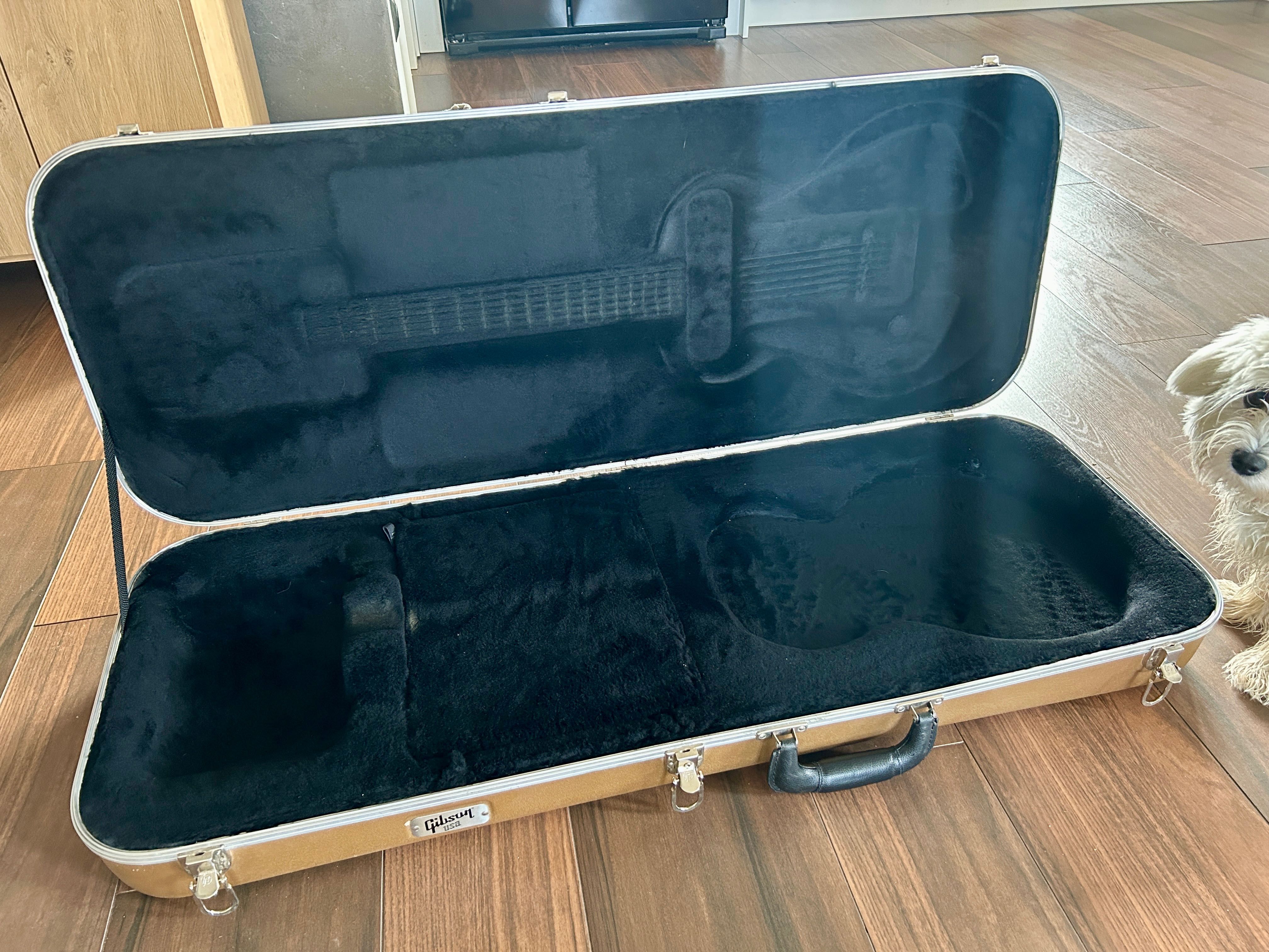 Futerał Case Gibson Les Paul Gold Shell