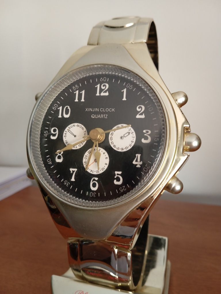 Relógio de Mesa (22cm)