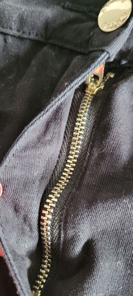 Amisu. Czarne spodnie bojówki.