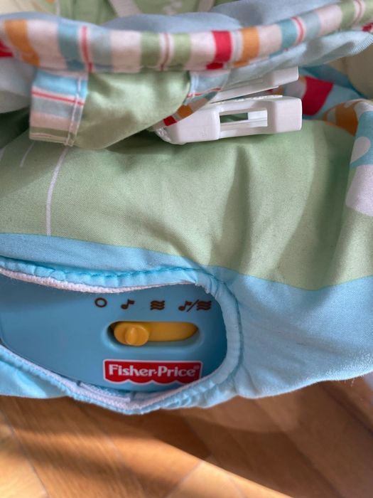 Leżaczek bujaczek Fisher Price