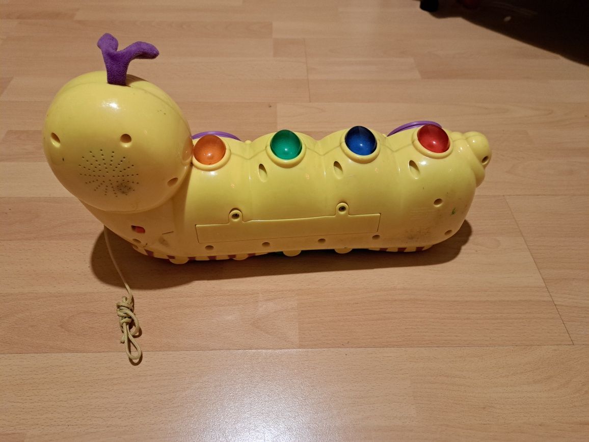 Gąsiennica gawędziarka fisher price