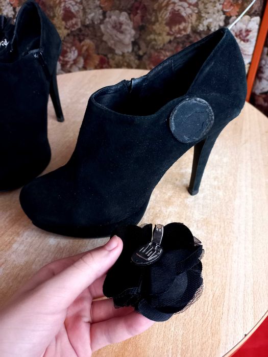 Чёрные замшевые туфли Minelli 38 размер