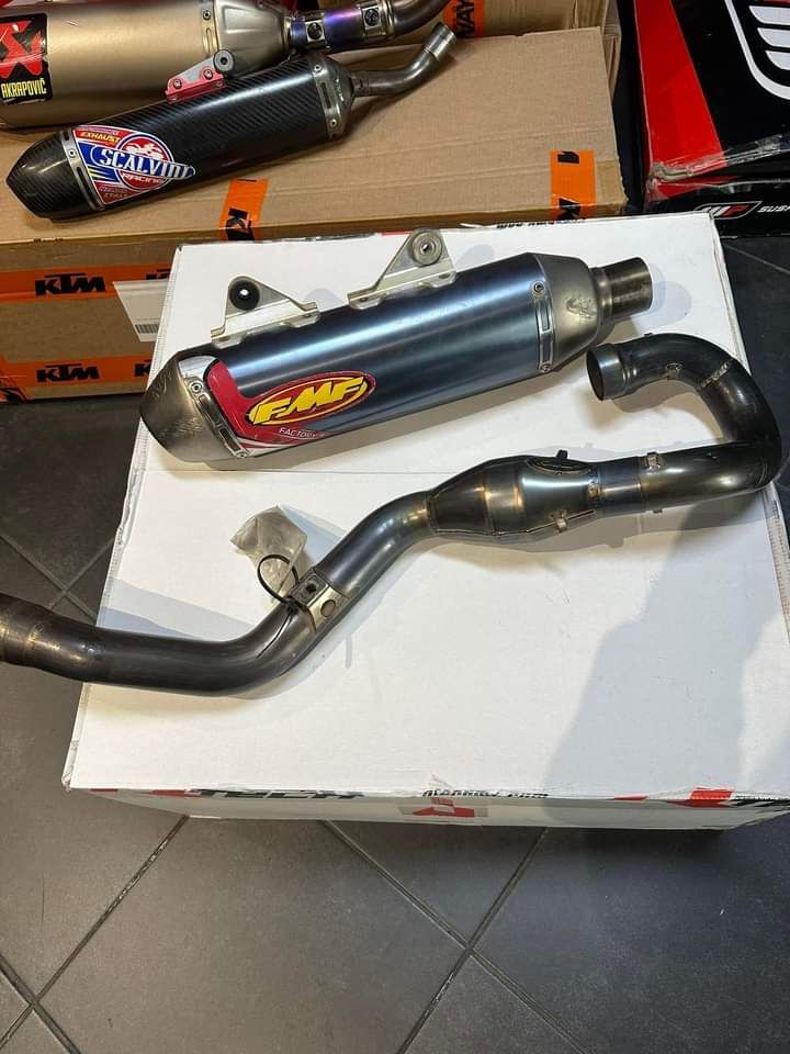 Vendo linha completa FMF tudo em TITANIUM KTM sxf