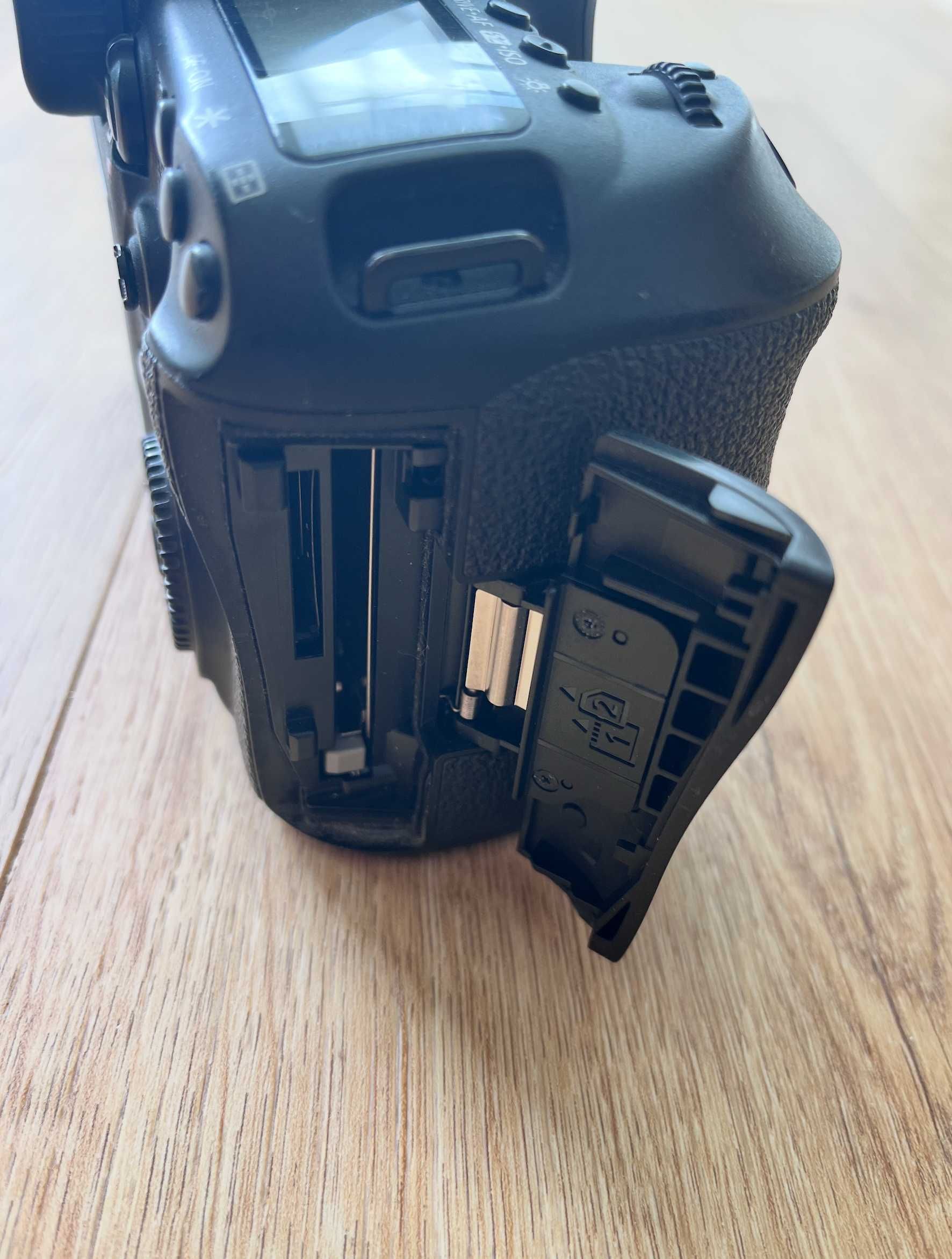 Lustrzanka Canon EOS 5D Mark IV mark 4 przebieg 212 tys.