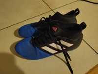 Buty sportowe firmy Adidas