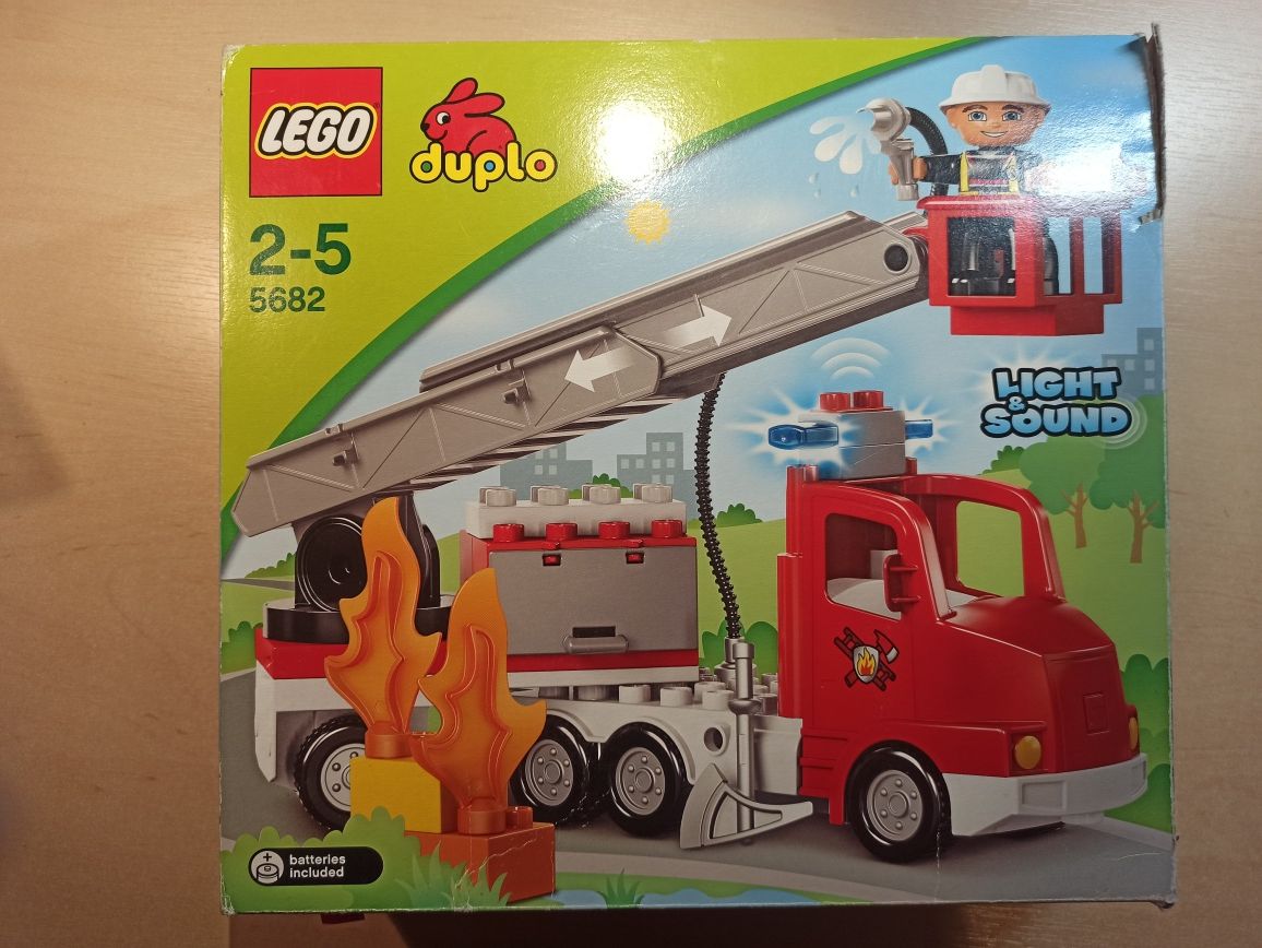 LEGO Duplo - zestaw WÓZ Strażacki