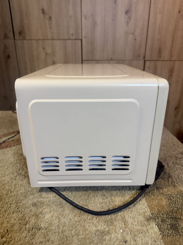 Kuchenka mikrofalowa Cecotec ProClean 3110 Retro Beżowy