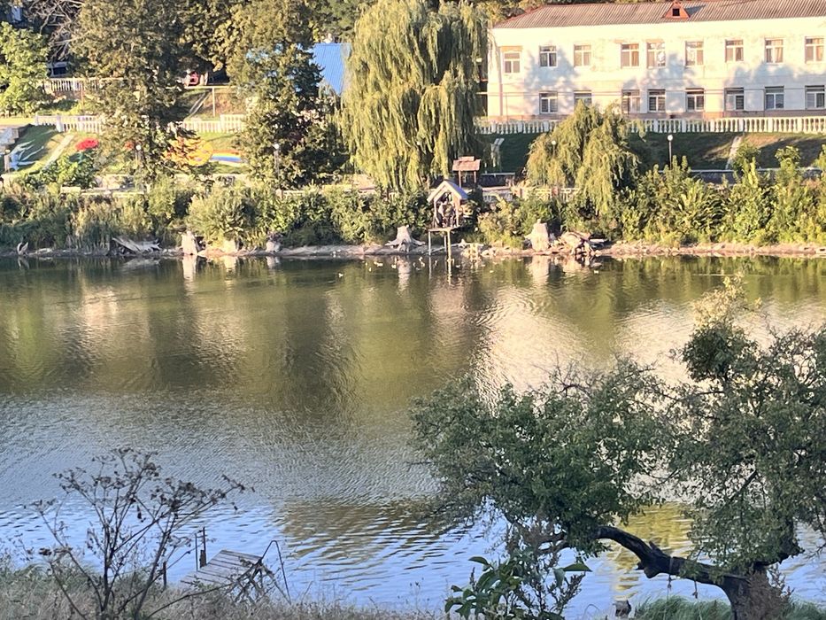 Эксклюзив! Продам дом с выходом к водоему пос. Олешки, Сан.Роща