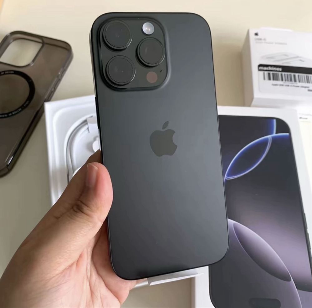 Iphone 16 pro max 256 BLACK TITANIUM