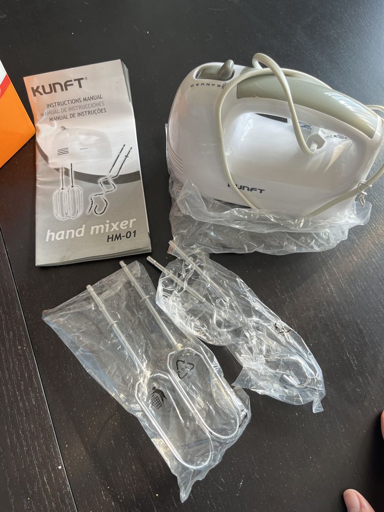 Batedeira Kunft a eatrear