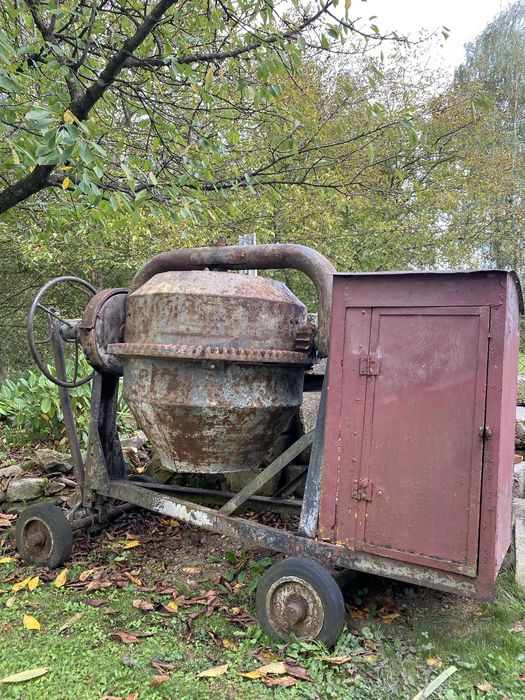 Betoniarka o pojemnosci 250l