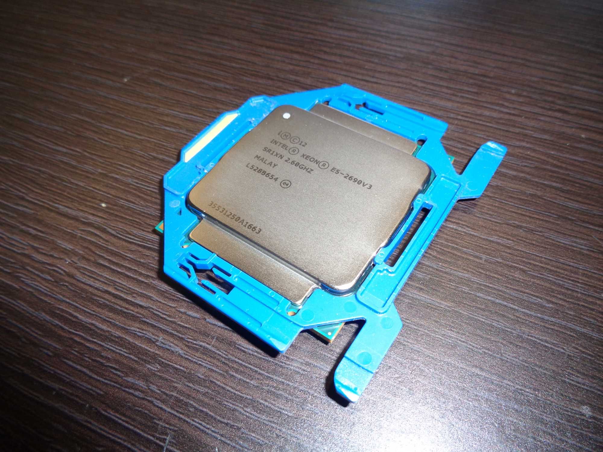 Intel Xeon E5-2690 V3 SR1XN 2,60GHz LGA 2011-3