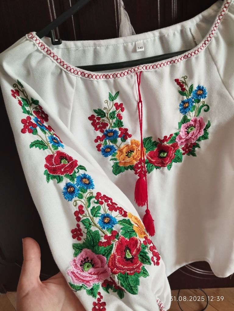 Вишиванка для дівчинки!
