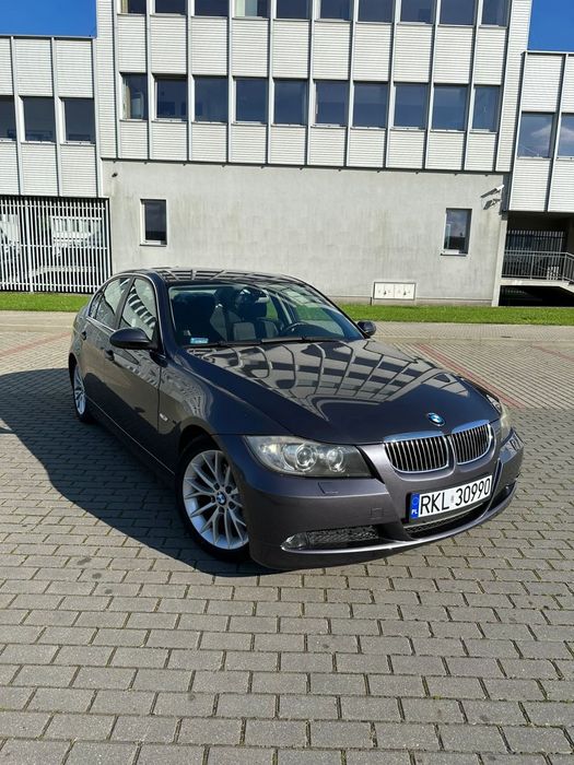 BMW Seria 3 BMW E90 325i + LPG