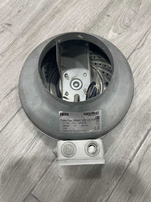 Канальний вентилятор/витяжка