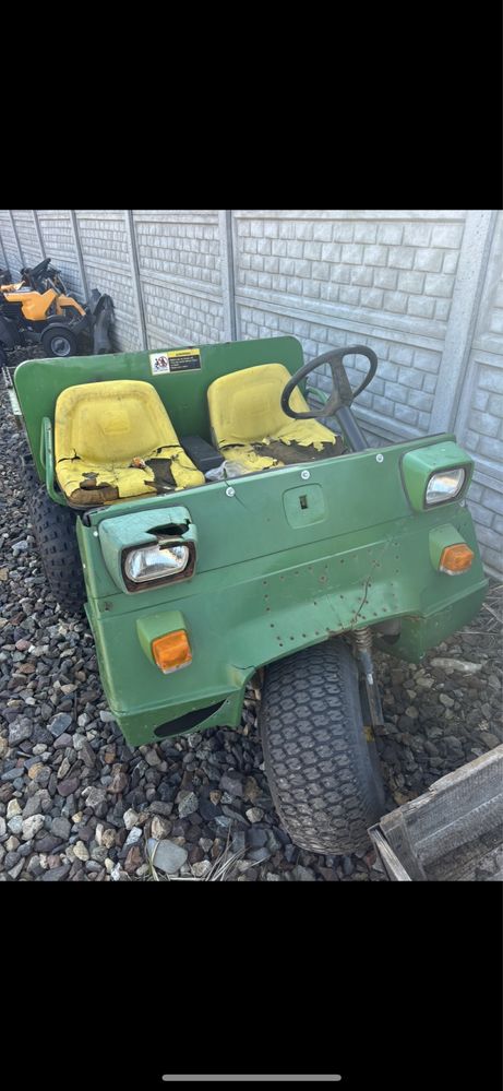 John Deere Gator AMT 622 pojazd użytkowy UTV