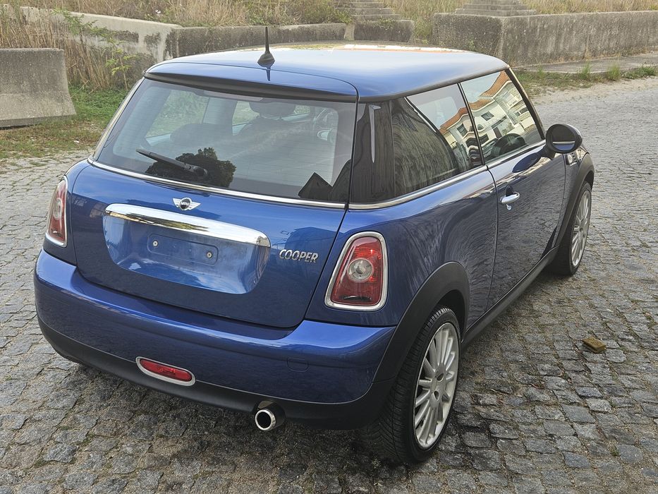 Mini Cooper (impecável)
