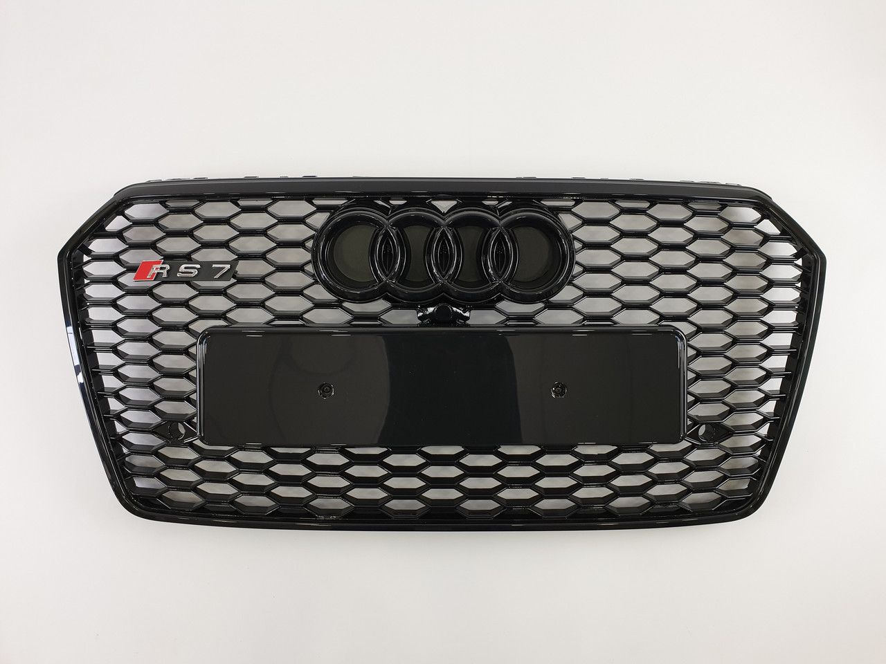 Решетка радиатора Audi A7 2014-2017 Черная (в стиле RS)