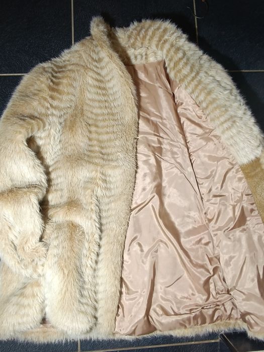 Шубка нова з Європи 10з10
