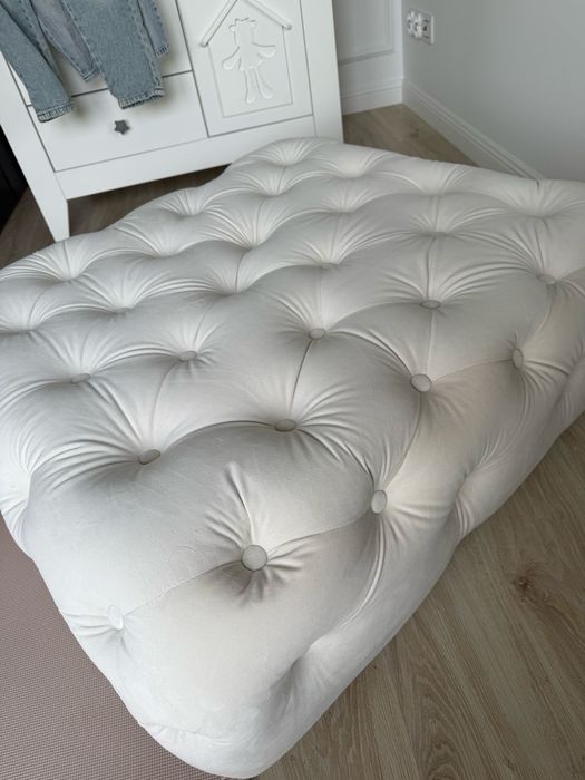 Pufa duza pikowana beżowa  95/85