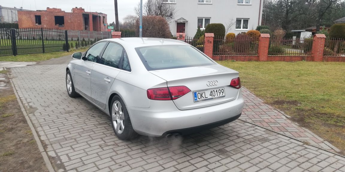 Audi A4 b8 1.8TFSI 160koni sedan sline full opcja