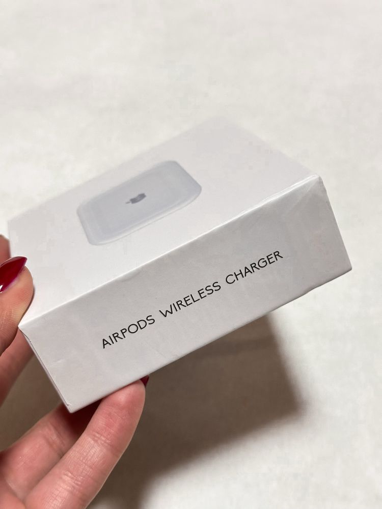 Бездротовий зарядний пристрій Airpods wireless charger