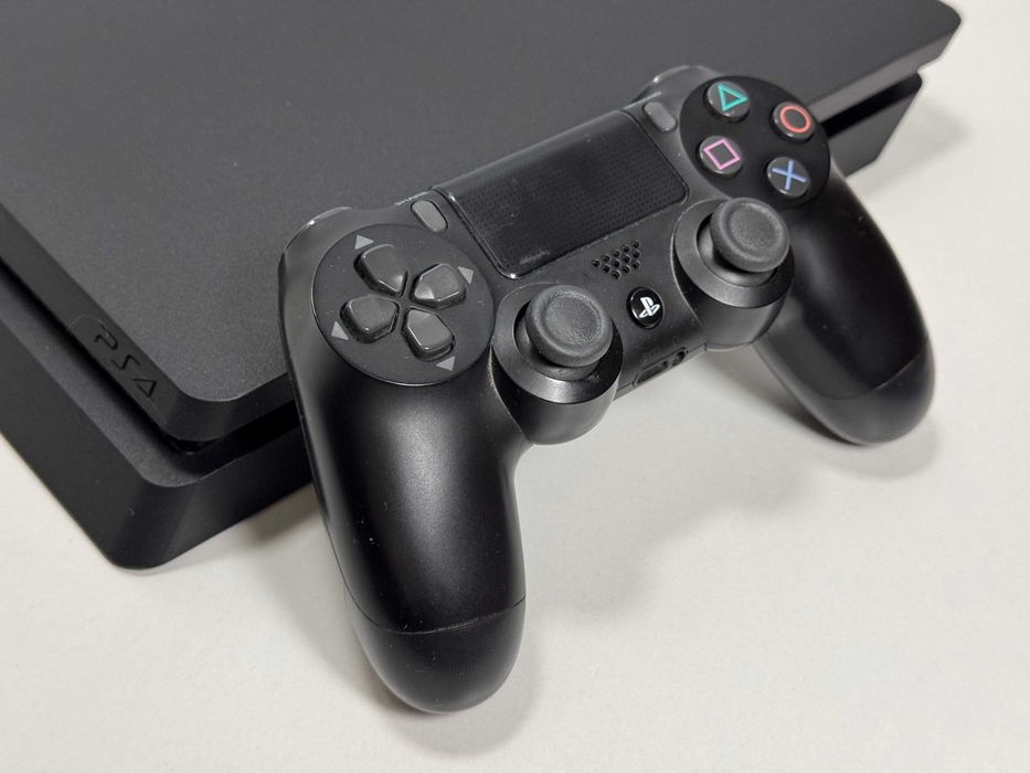 Konsola PlayStation 4 Slim PS4 Slim 500GB z Padem Super Stan