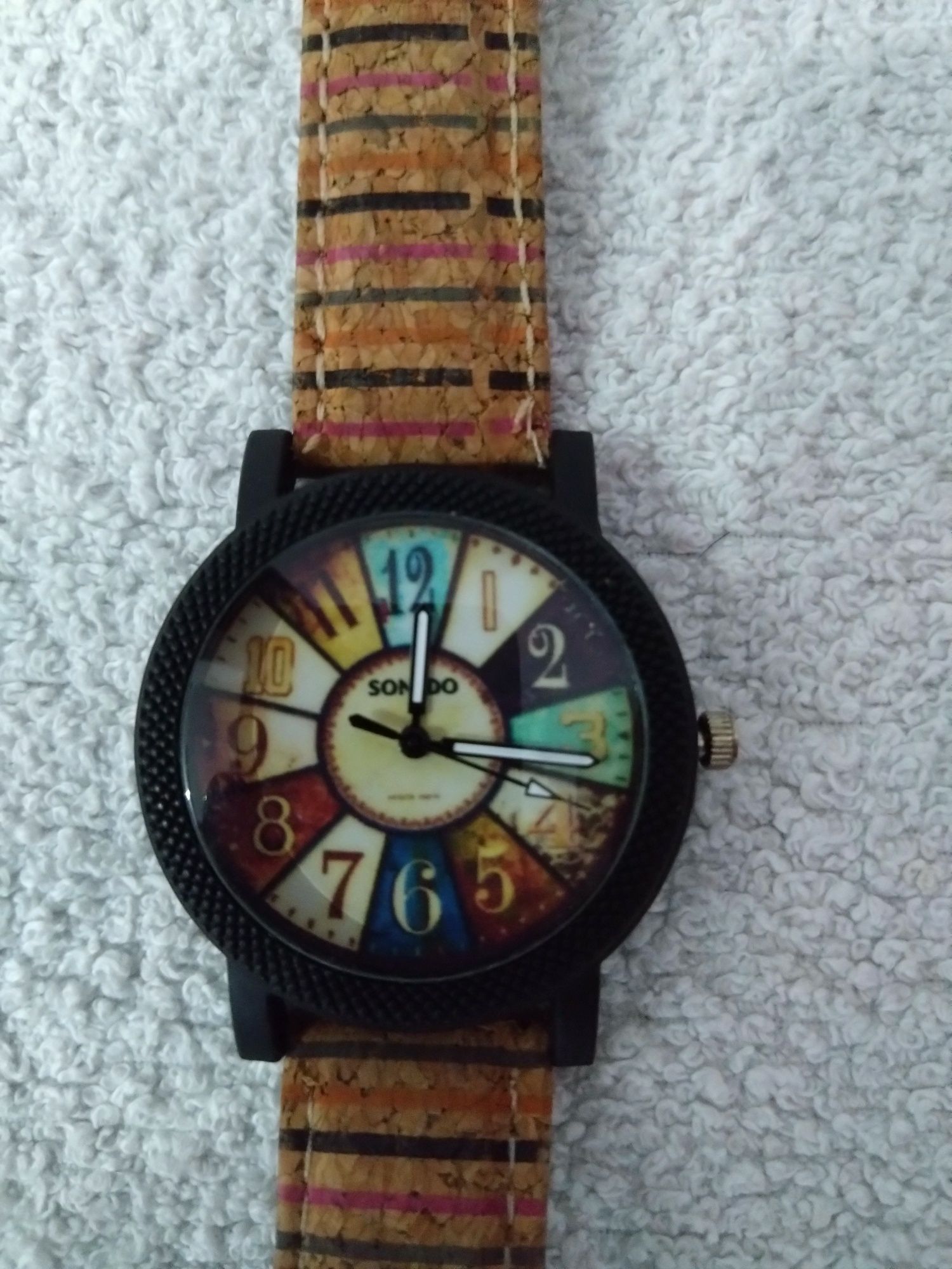 Zegarek zegarki nowe stylowe Wysylka