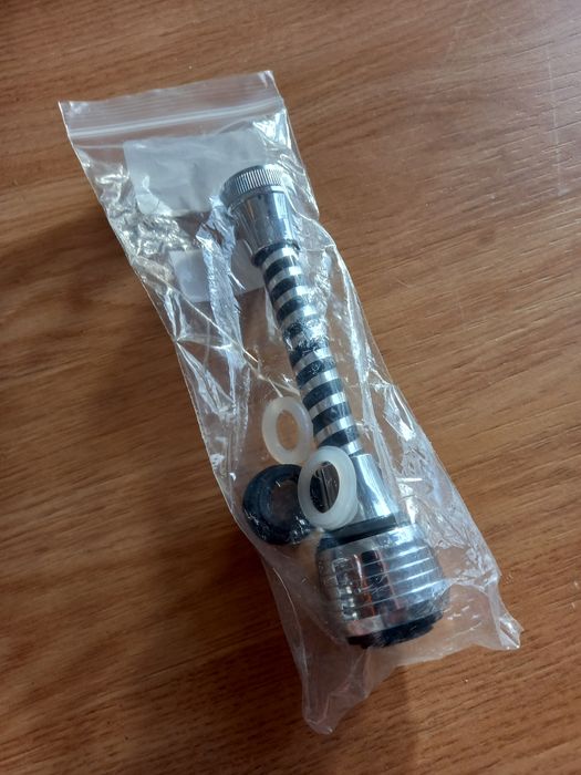 Extensão flexível para torneira misturadora de cozinha