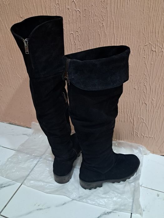 Продам зимові чобітки