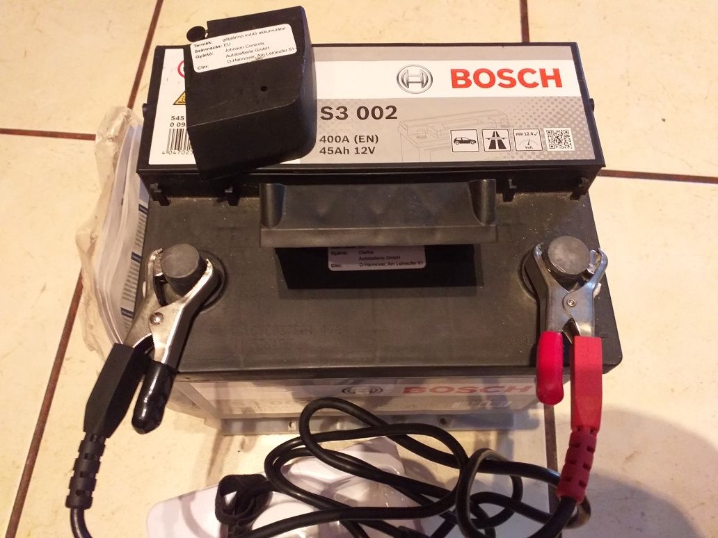 Bosch S3 002---12 v 45Ah 400 A prawy + Nówka sztuka Łódź