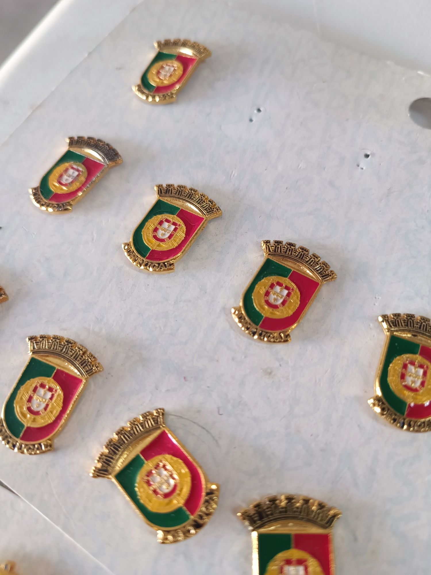 Pins inem policia e outros