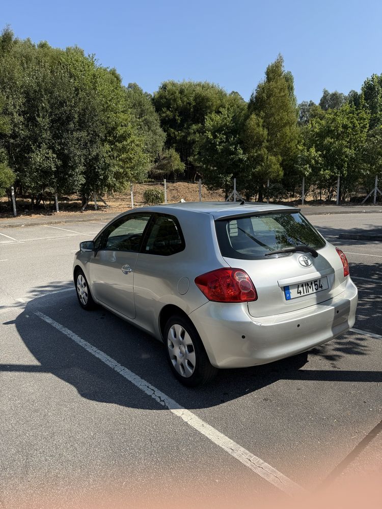 Toyota Auris 1.4 D4D - Comercial