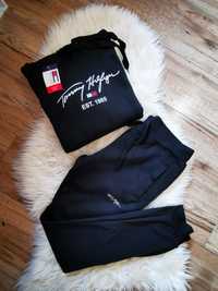 Dres Tommy Hilfiger