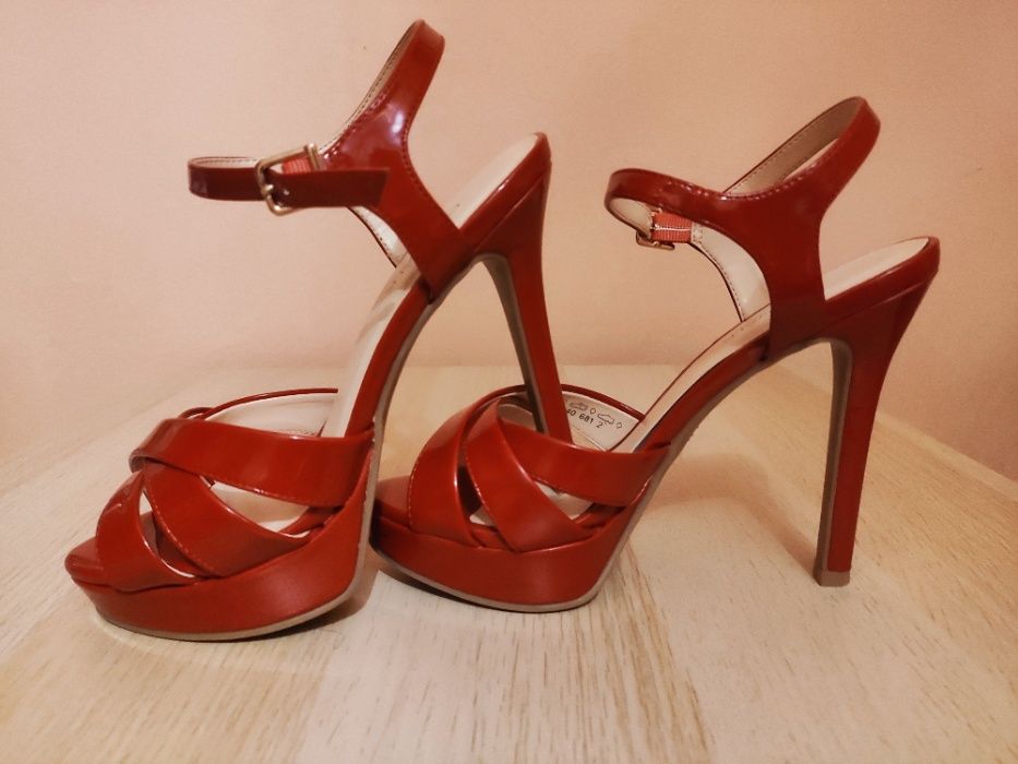 Czerwone buty sandałki szpilki na obcasie roz. 36
