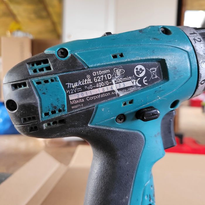 Makita 6271D wiertarto-wkrętarka 12V używana, sprawana, 2 baterie,