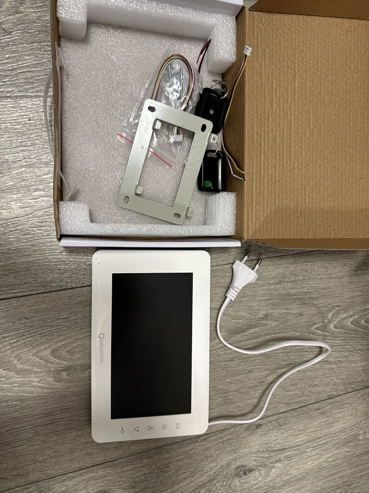Qualvision QV-IDS4793 видеодомофон