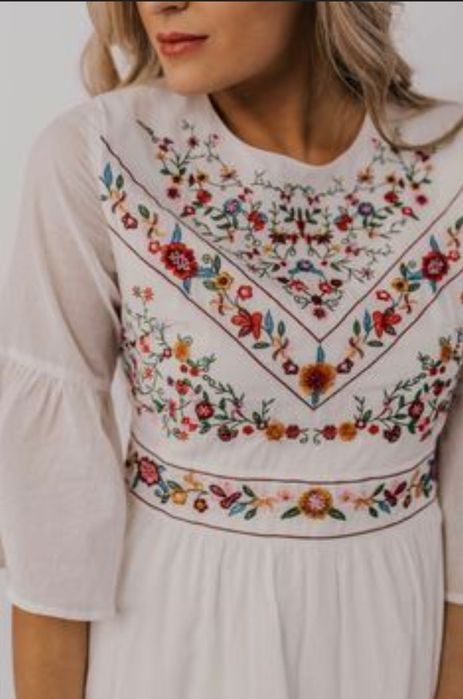 Суня Нова. Квітковим принтом