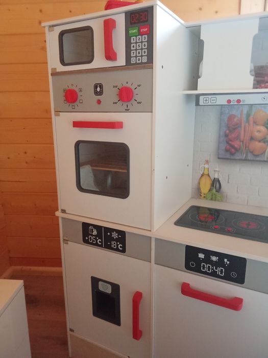 Cozinha em madeira criança