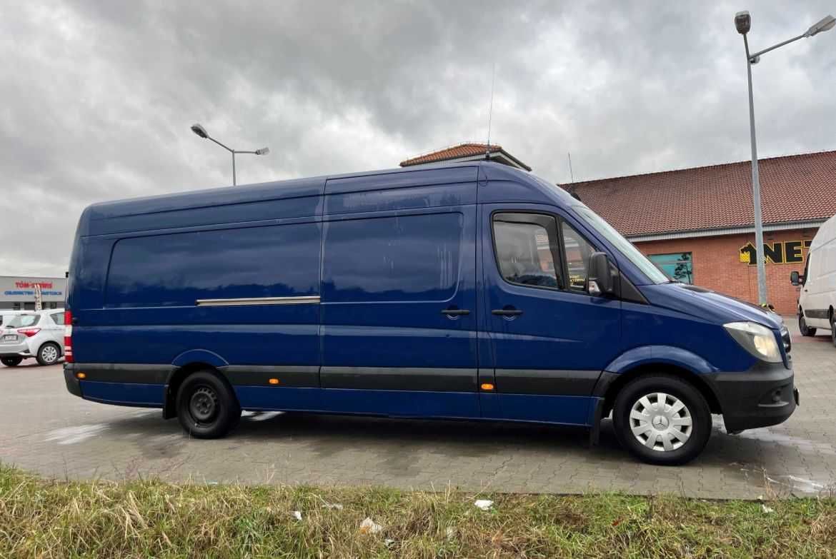 Двері розпашні задні передні зсувні оригинал Mercedes Sprinter 906