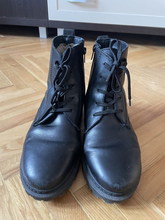 Зимове жіноче взуття