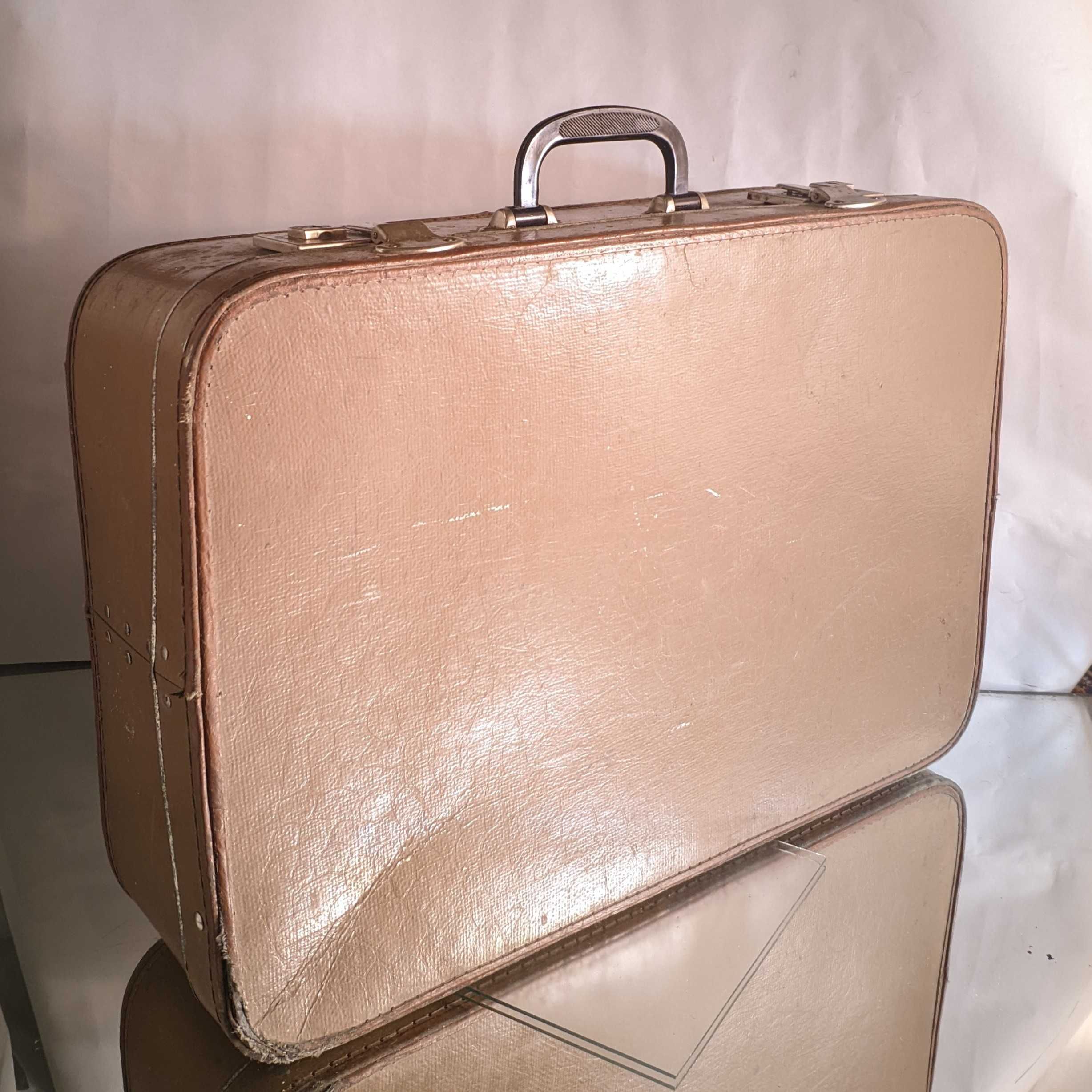 Чемодан коричневый валіза  ссср на замках