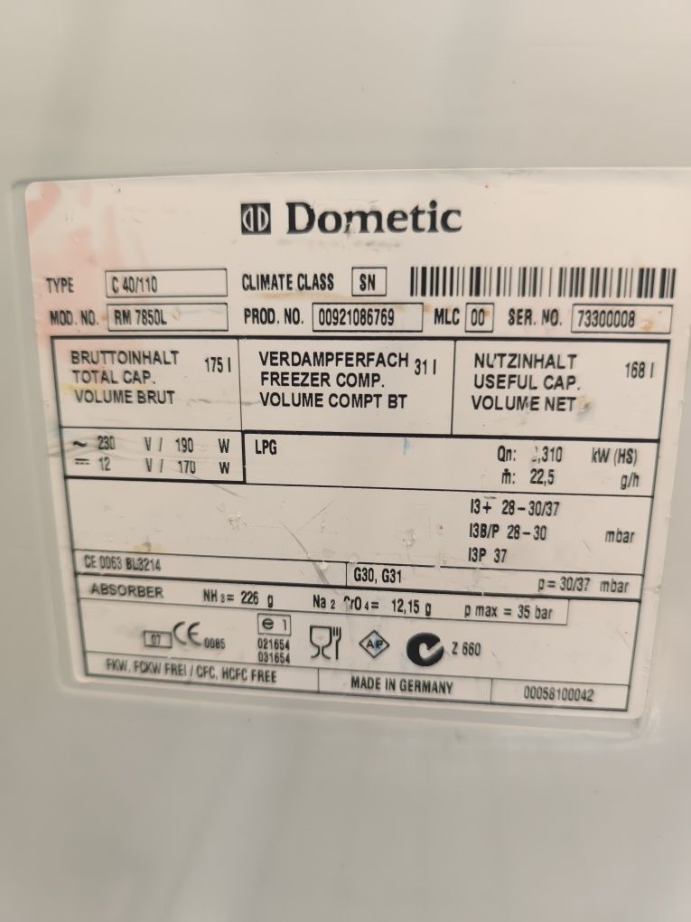 Lodówka do przyczepy kampera dometic zasilana gazem 12v 230v